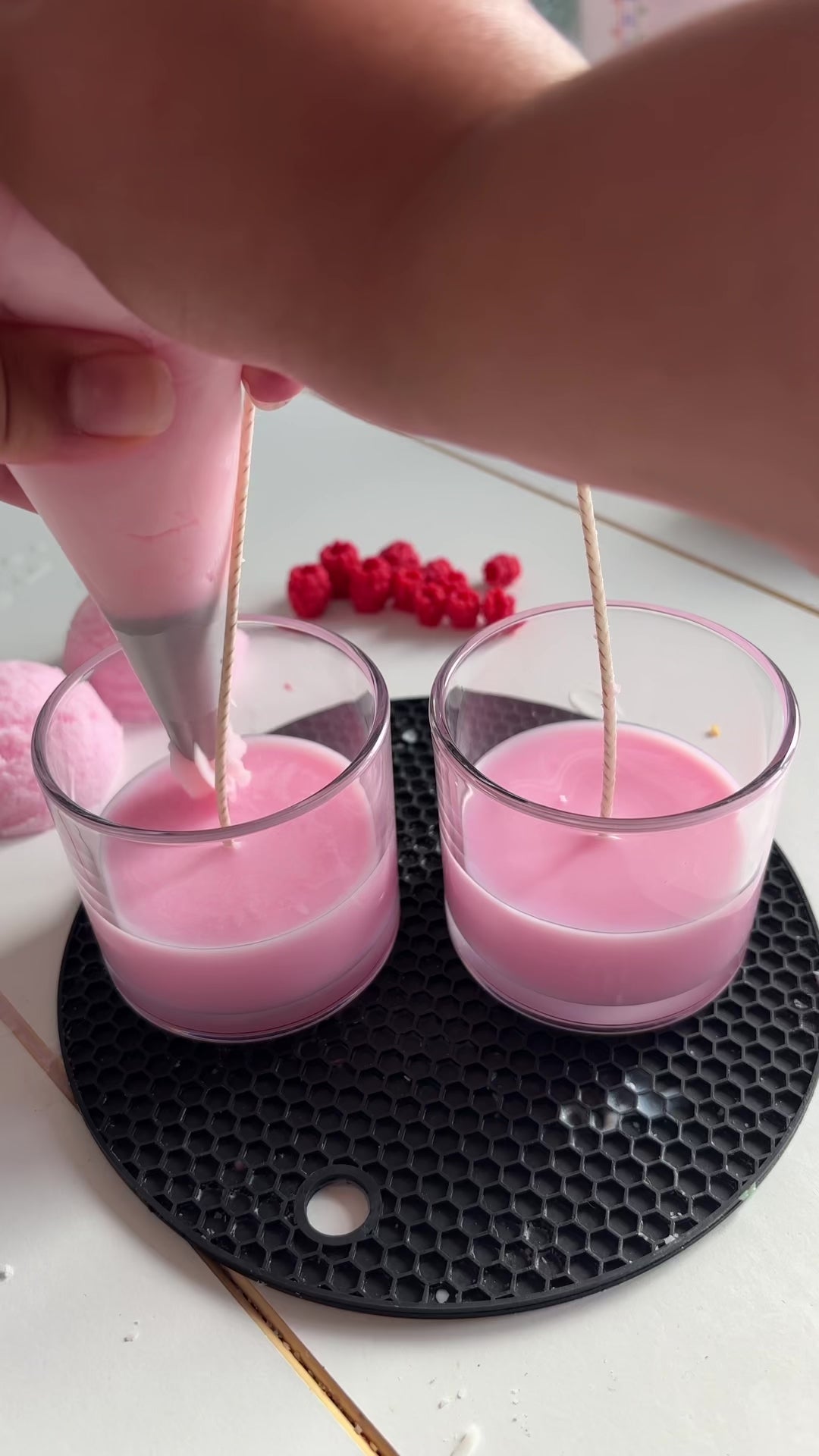 Raspberry Rush kaars in glas - Sundaes after Sunset collectie